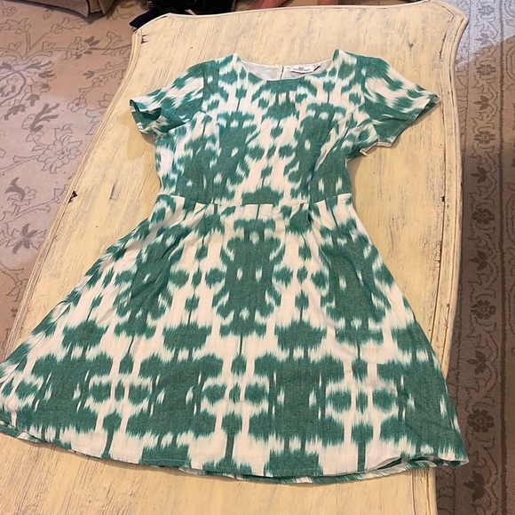 Vineyard Vines Dresses & Skirts - Vineyard Vines Icat Dress